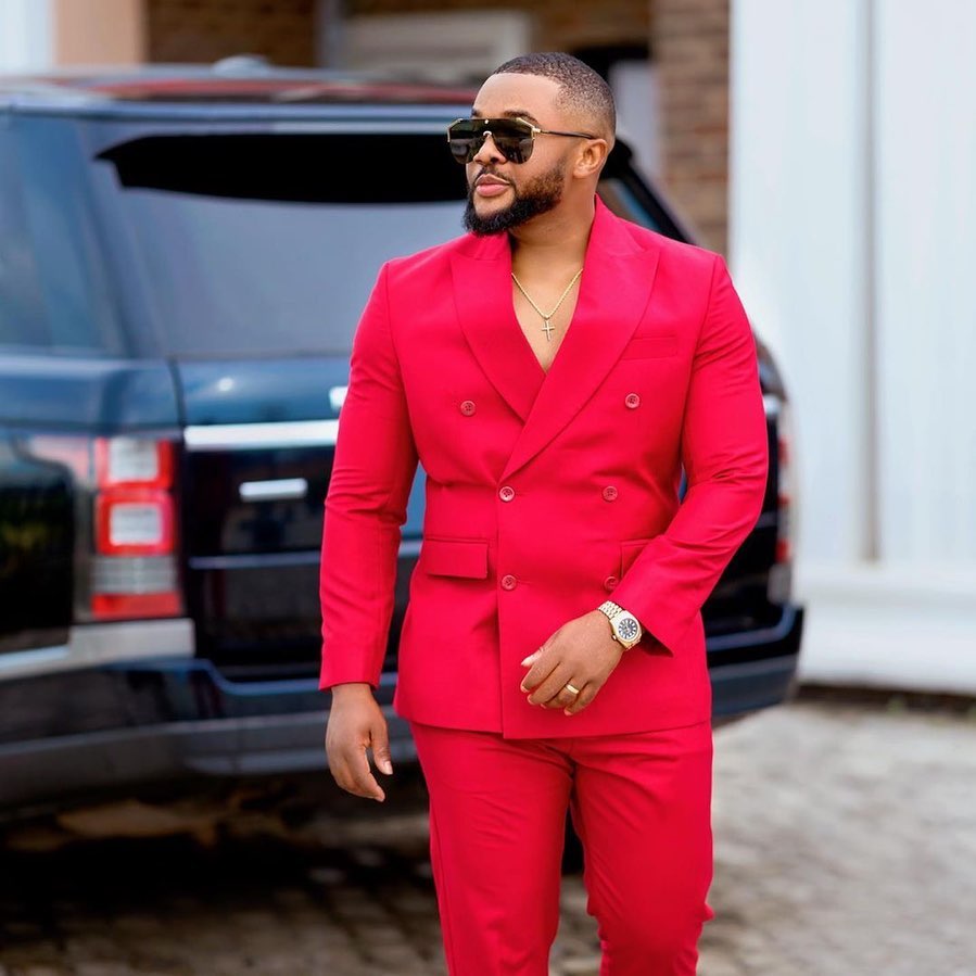 Red Double-breasted Suit with 6 buttons