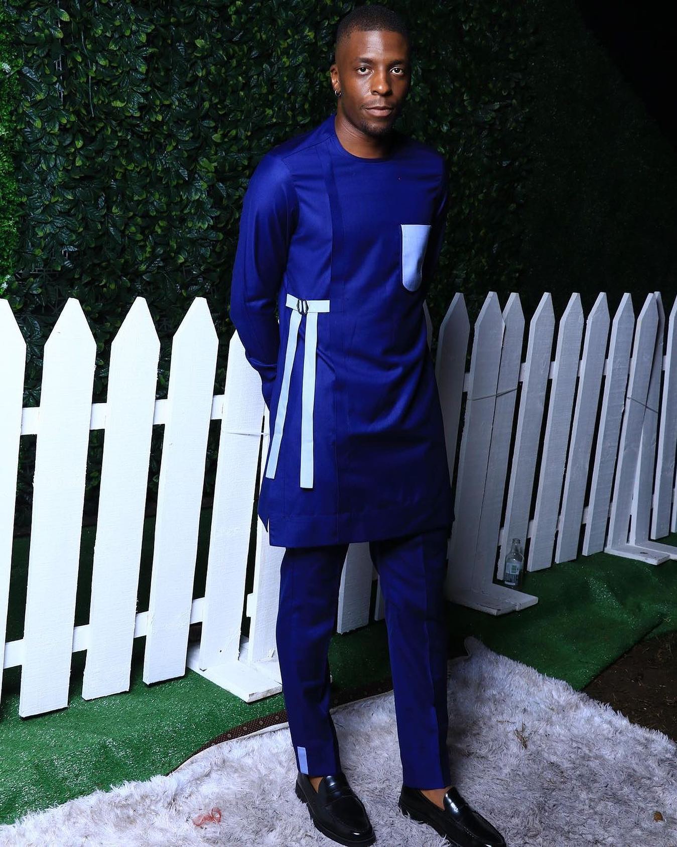Blue roundneck 2-piece Kaftan with an exotic side pocket