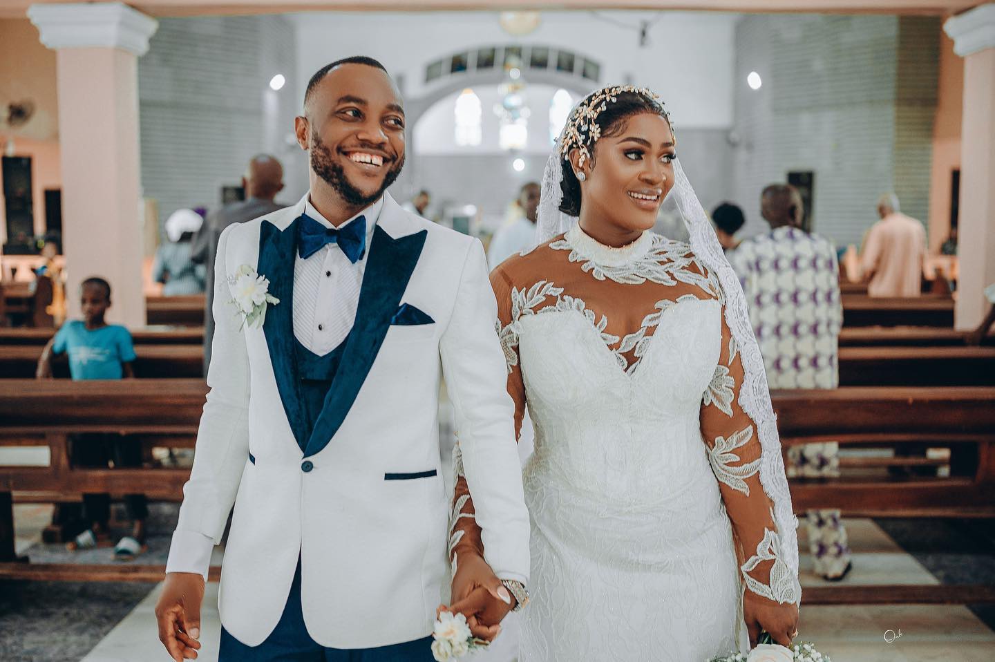 White Single buttoned Grooms Suit